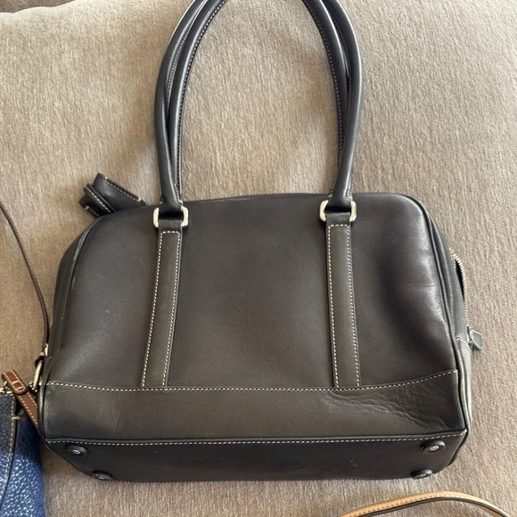 Black Leather Handbag - Picture 1 of 2